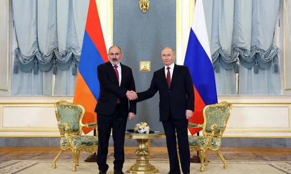 Россия и Армения продолжают диалог по выводу военных и укреплению границ