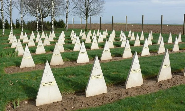 Церемония памяти на кладбище советских воинов во Франции