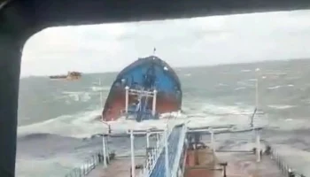 ​Суд признал право страховщиков затонувших танкеров на лимит выплат