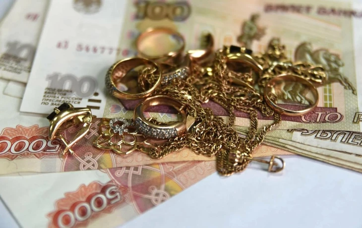 Россияне проявили интерес к страхованию ювелирных украшений
