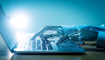 Служба финансового уполномоченного: 80% запросов обрабатывает ИИ