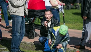 Депутат Госдумы предлагает оставлять мальчиков старше 8 лет с отцами при разводе