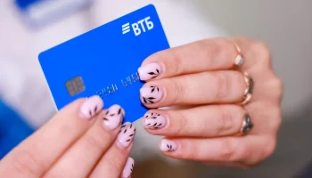 СОГАЗ и ВТБ запустили страхование детских карт от мошенников