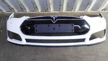 Страховая компания оценила ремонт Tesla в 20 тысяч рублей, вызвав недоумение владельца