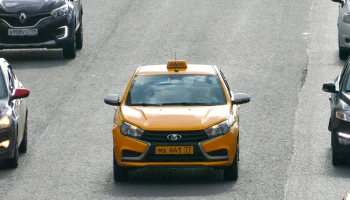 Тарифы на такси могут вырасти на 30% из-за перехода на отечественные авто