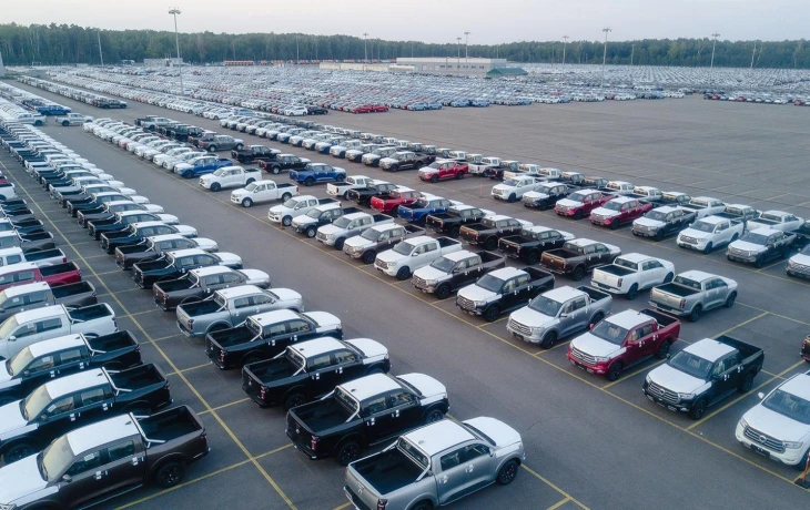 Эксперты прогнозируют сокращение импорта авто и рост цен из-за утильсбора