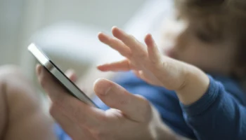 Клик, подписка, защита: Как новое поколение заставляет страховщиков забыть все, что они знали