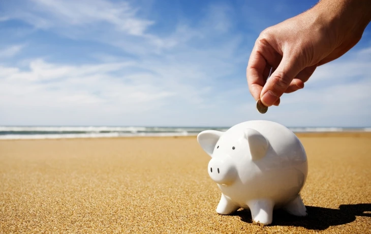 Опрос: расходы россиян на отпуск достигают 80% месячного дохода