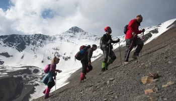 Защита по часам: как новая страховка для альпинистов меняет подход к безопасности в горах Кавказа