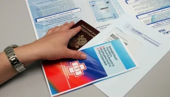 В Совфеде предложили обязать неработающих платить 45 тыс. руб. на ОМС