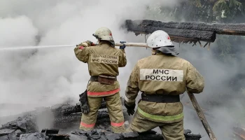 В Раменском горит склад пластиковой продукции