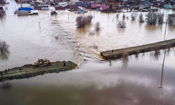 Раскрыт страховщик дамбы в Орске