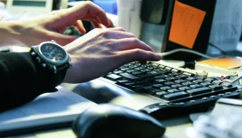 Новая схема кражи денег: мошенники клонируют сайты страховщиков для хищения средств при покупке ОСАГО