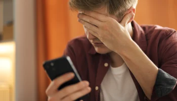 Мошенники атакуют россиян через форумы финансовой безопасности