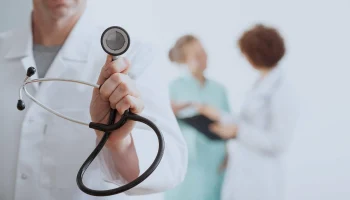 Лишь четверть россиян регулярно проходит медицинские обследования