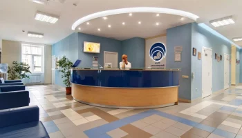 Госдума предлагает обязать частные клиники работать по ОМС