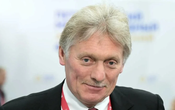 Песков объяснил конкуренцию маркетплейсов с традиционными СМИ