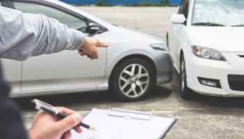 В Госдуме предложили повысить лимит по европротоколу до 300 тыс. рублей