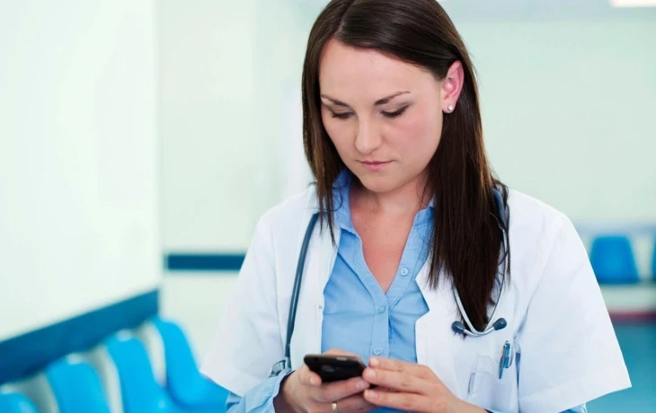 ФОМС запустил официальный канал в мессенджере Max для информирования граждан