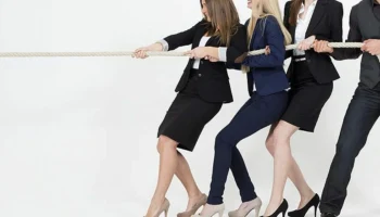 Компании инвестируют в расширенное страхование для удержания ключевых кадров