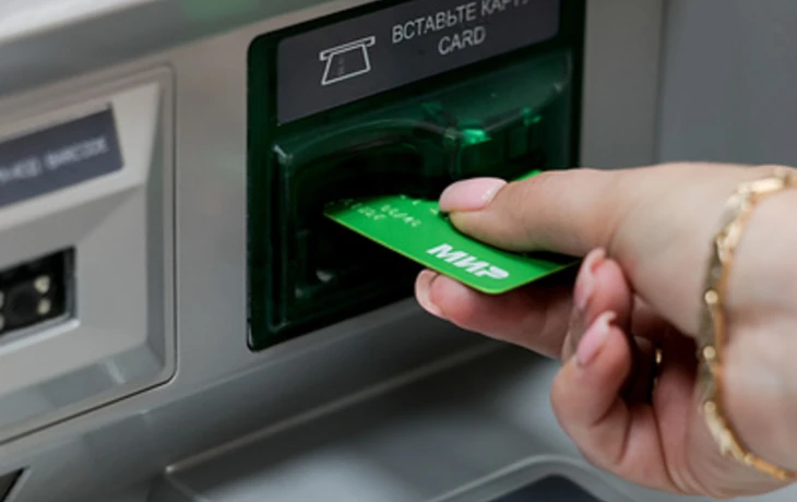 С начала года банки заблокировали до 3 млн счетов россиян из-за новых правил ЦБ