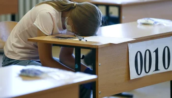 Более половины родителей испытывают тревогу из-за экзаменов детей