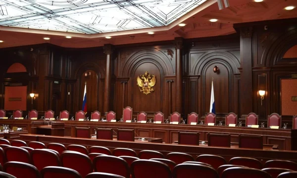 Конституционный суд проверит закон о финомбудсмене по жалобе страховщика