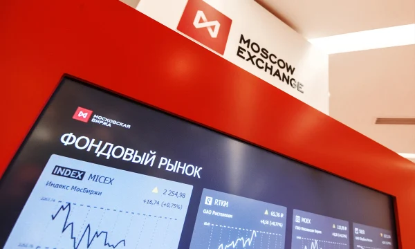 Курс доллара достигает отметки 88,99 рубля