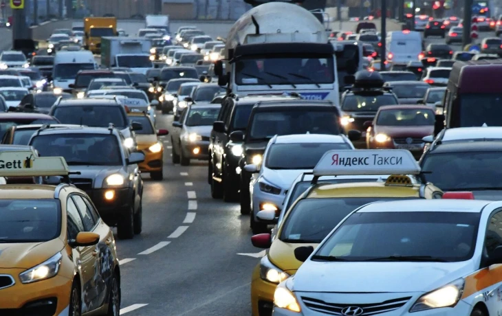 Таксисты стали реже попадать в аварии — данные НСИС за 2025 год