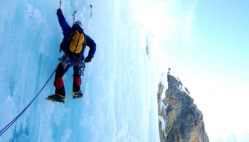 В России предложено сделать страхование альпинистов обязательным