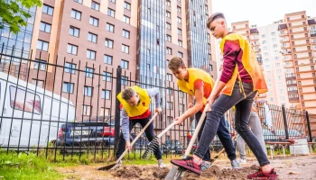 Рост экономической активности пенсионеров и подростков в России