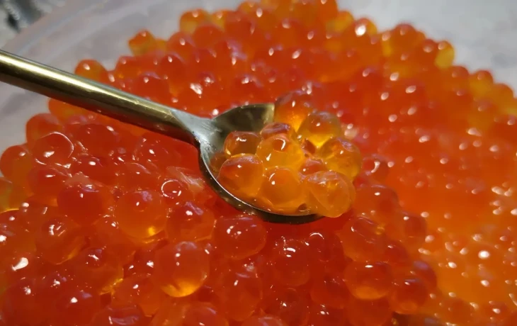 В Удмуртии и на Чукотке зафиксированы самые низкие цены на красную икру