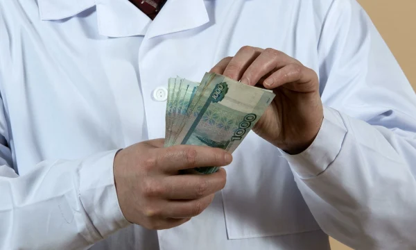 Депутаты «Справедливой России» предложили механизм дополнительных выплат для работников социальной сферы