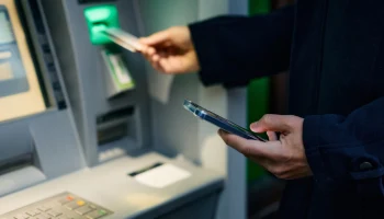 Ограничения банковских переводов для россиян в черном списке ЦБ