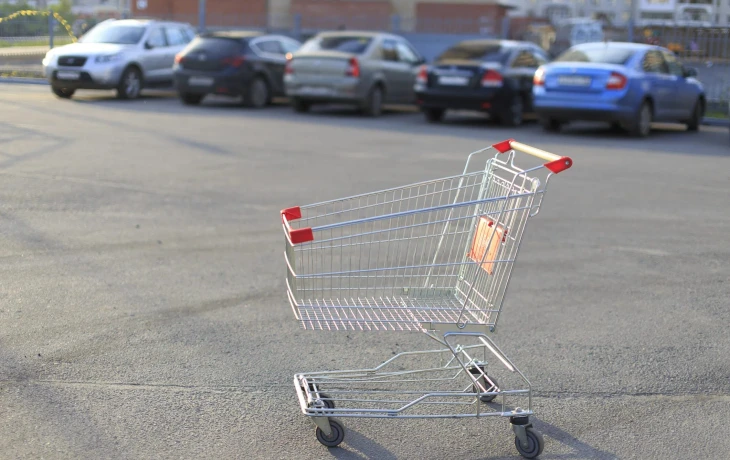 «АльфаСтрахование» восстановила Jetour Dashing после удара тележкой на парковке