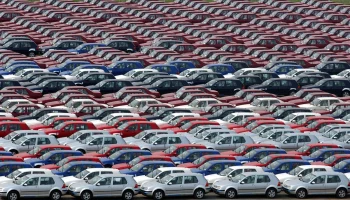 Застой на авторынке России: надежды на китайских партнеров и скрытые угрозы для потребителей