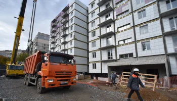 Застройщики в ДНР выбирают страхование военных рисков для защиты инвестиций