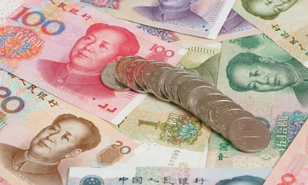 Китай направит 60 млрд юаней страховых фондов на рынок ценных бумаг