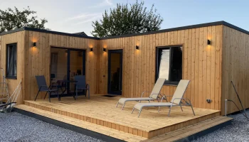 Спрос на аренду загородных домов в России вырос на 77%