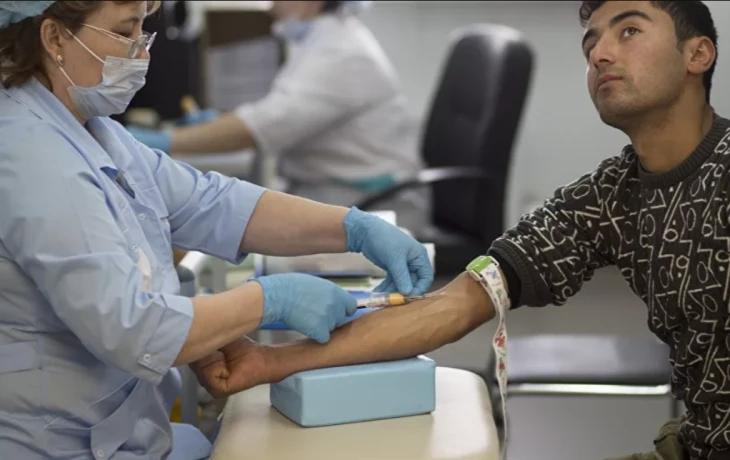 В России изменят правила выдачи полисов ОМС трудовым мигрантам