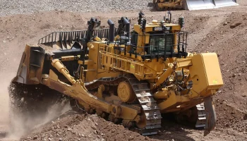 Страховщик выплатил более 30 млн рублей за сгоревший в Якутии бульдозер