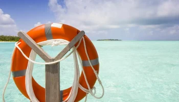 Все о страховке путешественника: можно ли купить в поездке и как лечить хронические болезни