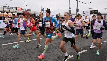 &quot;Росгосстрах&quot; на дистанции: Команда компании покоряет Московский марафон