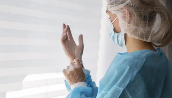 ​&laquo;АльфаСтрахование&raquo; выплатила рекордные 23 млн рублей за лечение рака в ФРГ