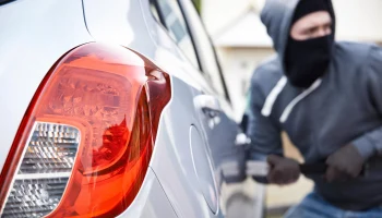Массовые кражи: названы самые уязвимые автомобили и детали в России