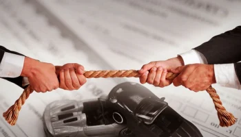 ВС РФ разъяснил права водителей при выборе между ОСАГО и каско