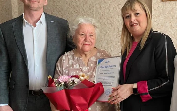 90-летний страховой агент с военным прошлым создает мемуары