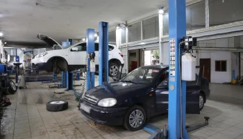 Автостраховщики занижают стоимость запчастей в справочниках ОСАГО до 25%