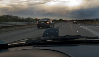 ​Жители ЛНР оформили в 2025 году более 270 тысяч полисов ОСАГО