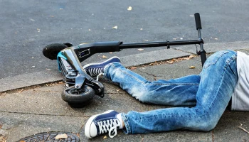 Каждый пятый пользователь электросамоката получал травмы, но лишь немногие оформляют страховку